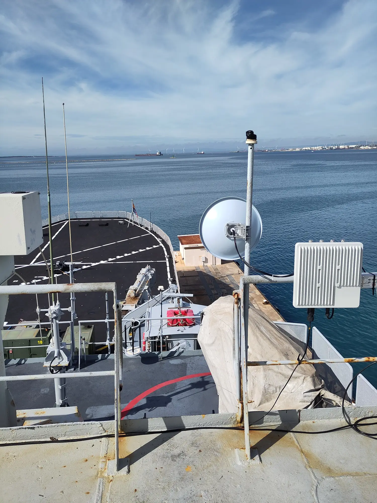 Private 5G antenna installed on a naval vessel for ship-to-ship communication testing