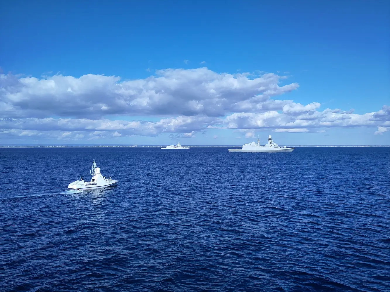 Real-time ship-to-ship video streaming testing on Italian Navy vessel